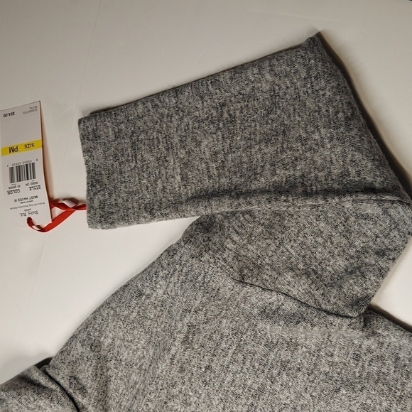 Ruby Rd. Petite Heather Gray Cowl Neck Sweater Size PM - Picture 4 of 13